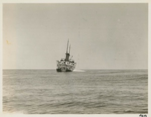 Image of Bay Rupert wrecked on Clinker rock, stern view
